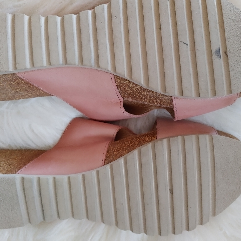 $10 START! Wanda Panda ~Salmon Pink Women's Cork Wedge Sandals ~ Size 41 - Picture 5 of 7